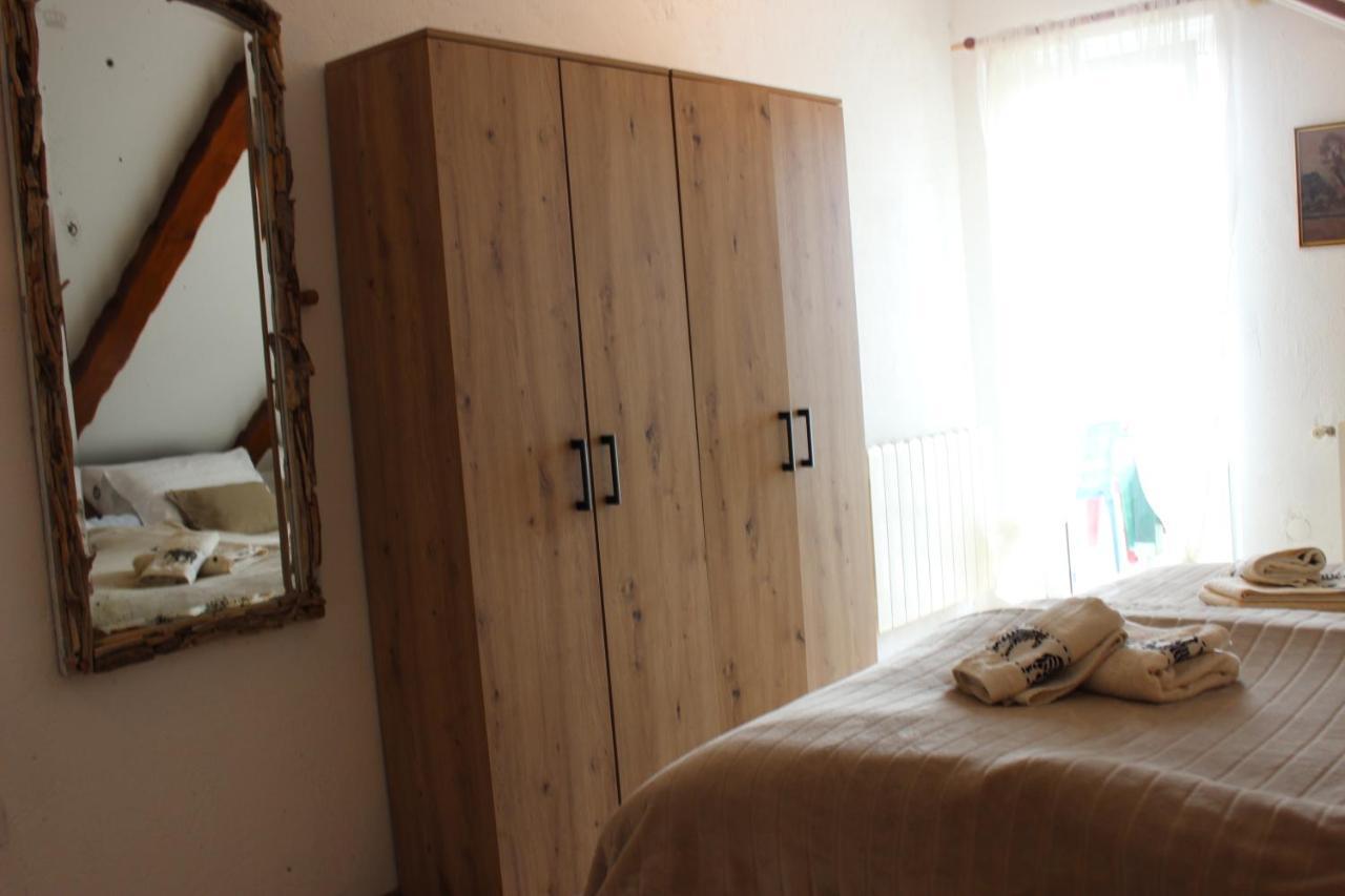 Apartment Ajda Udbina Εξωτερικό φωτογραφία