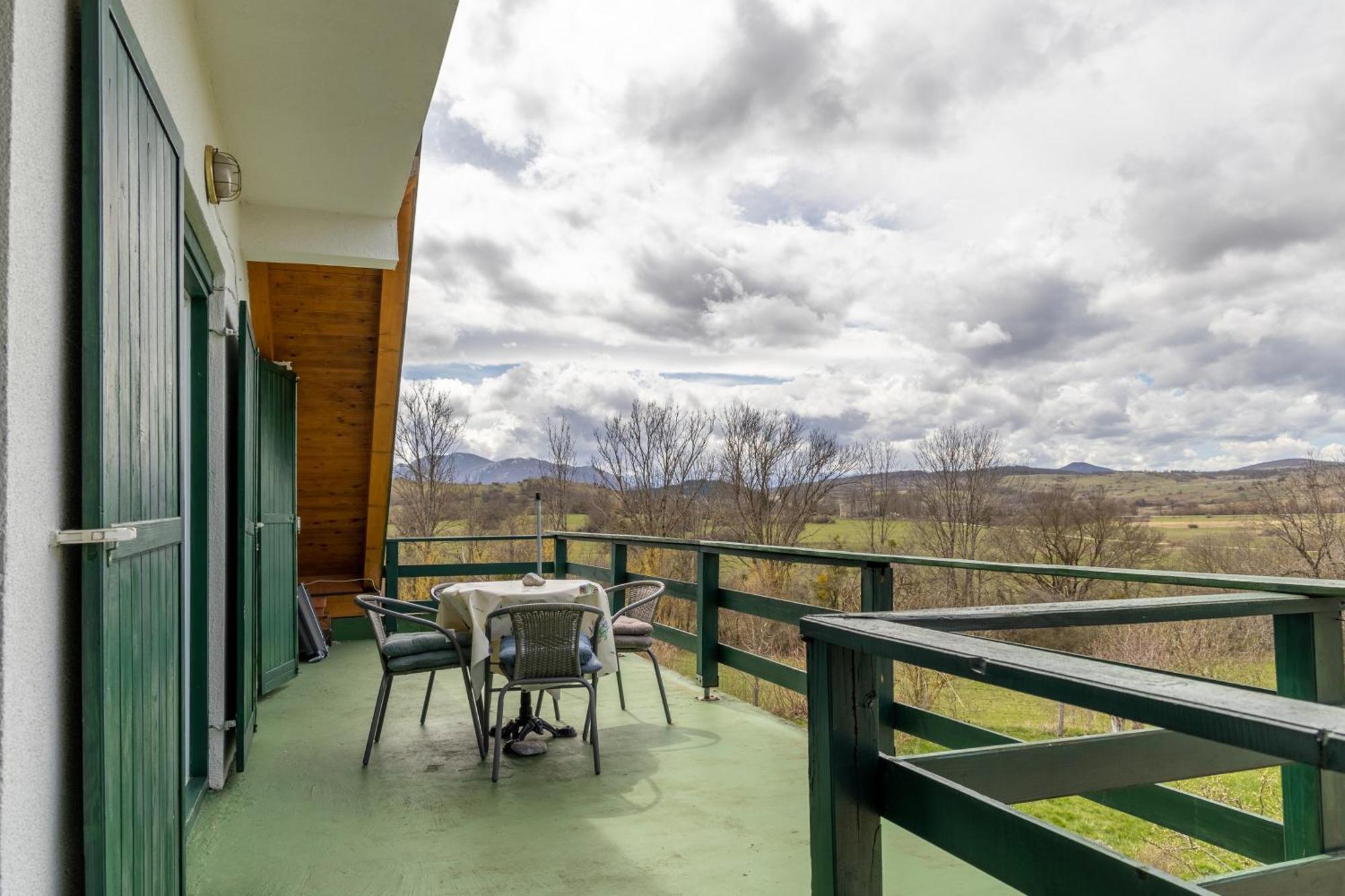 Apartment Ajda Udbina Εξωτερικό φωτογραφία